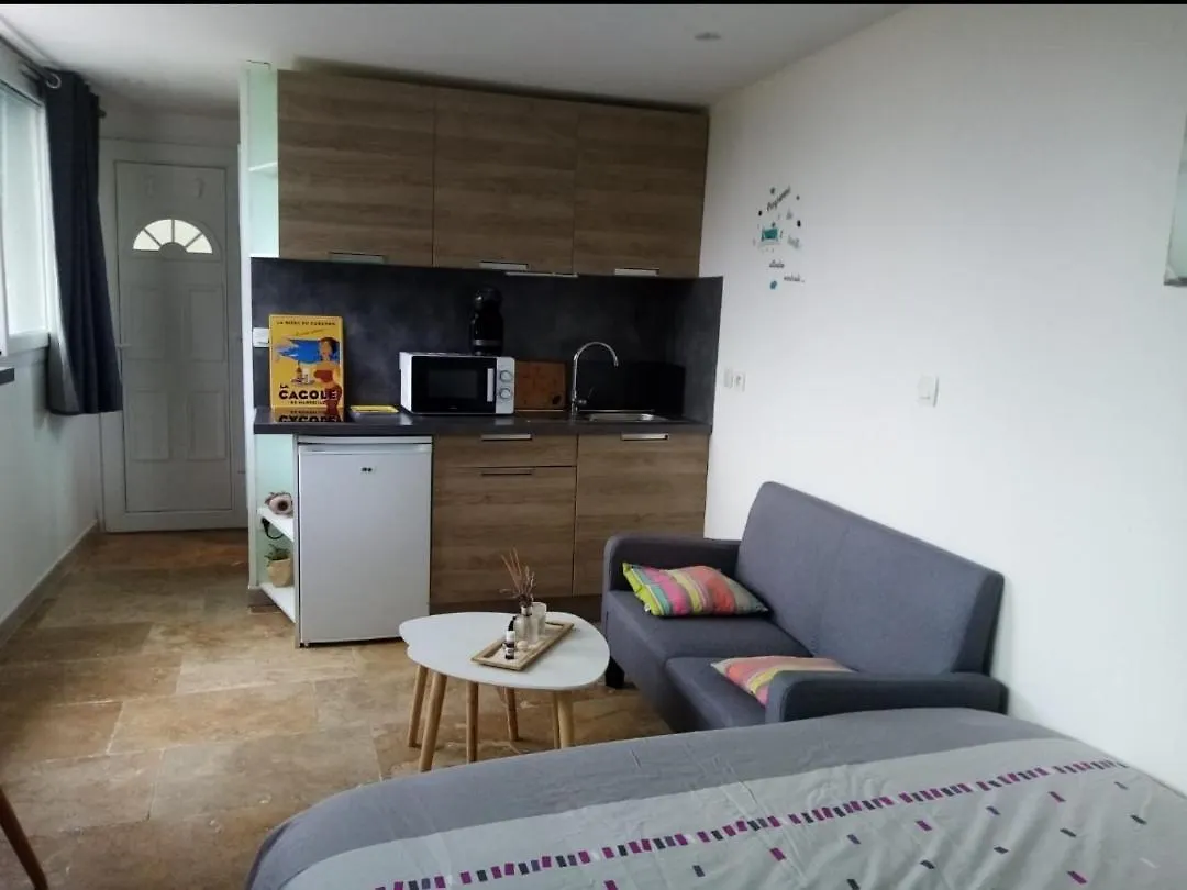 Studio D'Environ 20M2, Piscine, Vue Mer, Pour 2 Personnes مارسيليا 0*,